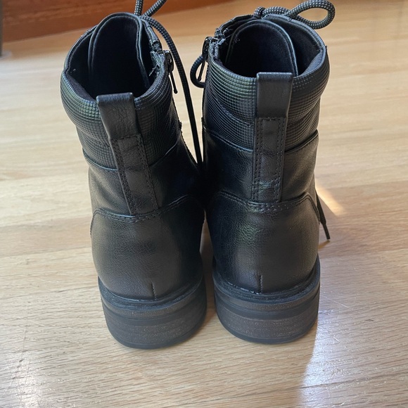 Baretraps Aimee Black Combat Boots Size 9.5 in Excellent Condition - Picture 8 of 11